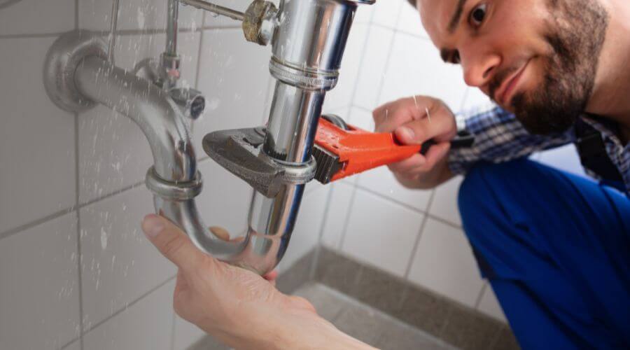 Expert burst pipe repair services in Eva, TN
